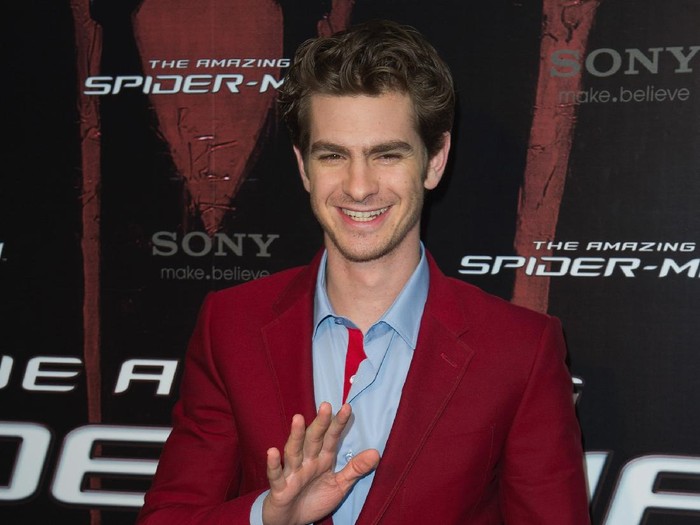 MADRID, SPAIN - OCTOBER 06:  Actor Andrew Garfield attends 