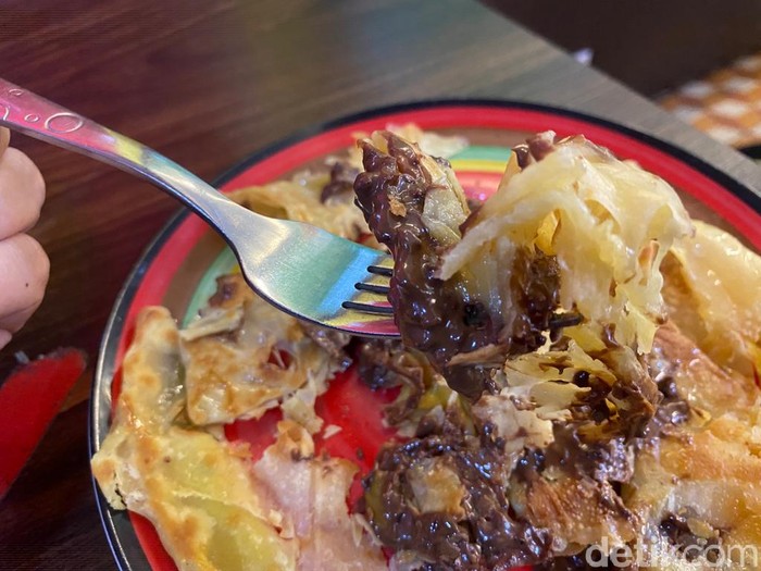 Ayam Bukana : Bikin Nagih! Ayam Tangkap Sambal Ganja dan Mie Aceh Kekinian Ayam Bukana : Bikin Nagih! Ayam Tangkap Sambal Ganja dan Mie Aceh Kekinian