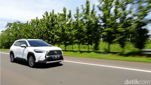 Menjajal Ketangguhan Corolla Cross Hybrid Jakarta-Lombok