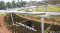 Untuk memenuhi ini, masih akan ada pembangkit fosil yang masuk ke dalam sistem hingga 10 tahun mendatang.