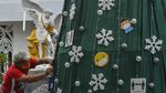 Gereja di Ciamis Bersolek, Ada Pohon Natal Kampanye Prokes
