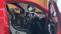 Tapi modifikasi tak hanya dari sisi luar lho, interiornya pun juga kena sentuhan. Foto: ZR250Aniki