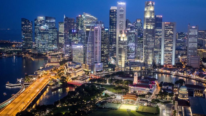 Singapuran menjadi salah satu negara terkaya di ASEAN dan dunia