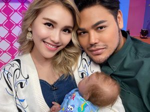 Tarik Ulur Hubungan Ayu Ting Ting dan Ivan Gunawan