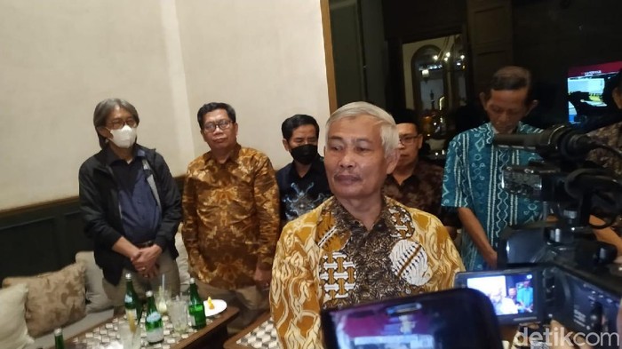Ketua FKUB Jabar Rafani Achyar