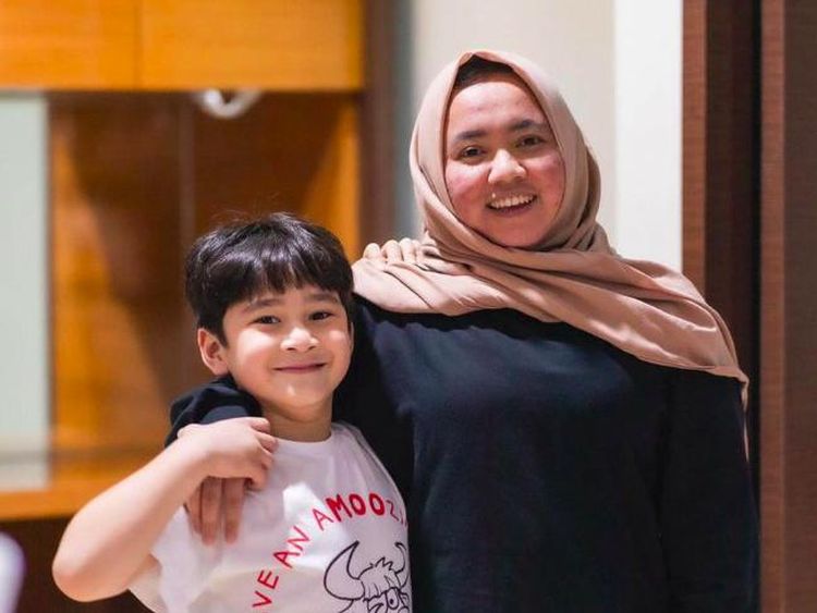 Mbak Lala, Pengasuh Rafathar yang Dapat Rp 100 Juta dari Raffi Ahmad