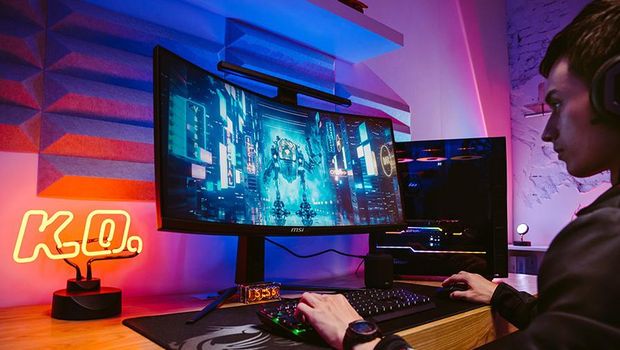 Monitor Curved