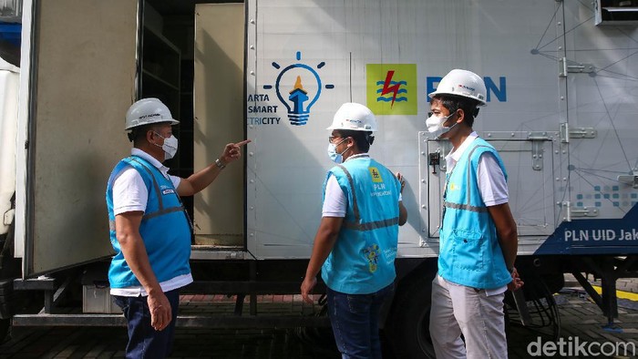 Masjid Istiqlal, Jakarta Pusat, akan menjadi tempat salat Idul Fitri para pejabat negara. PLN pun memastikan pasokan listrik di Masjid Istiqlal aman saat Idul Fitri.