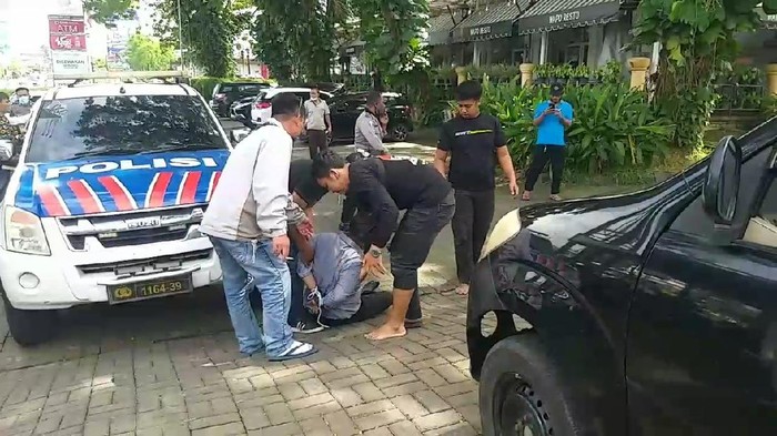 penyergapan pelaku perampokan