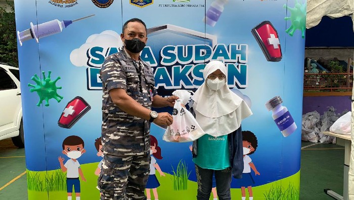 Percepatan Vaksinasi Terus Digenjot GK Hebat menggelar vaksinasi nasional dengan menggandeng TNI AL serta PT Triputra Agro Persada Tbk.