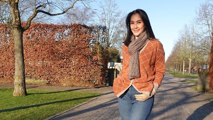 Potret Maudy Koesnaedi Pulang Kampung ke Belanda