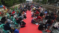 Aksi yang diikuti sebanyak 500 peserta itu bertujuan untuk meningkatkan rasa cinta kasih kepada ibu, khususnya dalam rangka memperingati Hari Ibu.   