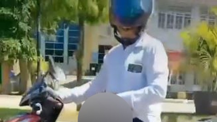 Screenshot video viral pria pamer alat kelamin ke wanita di Aceh (dok. Istimewa)
