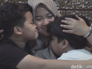 Spesial Hari Ibu: Kami Mau Ditelepon Ayah