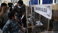 Sejak awal pandemi COVID-19, TNI AL adalah salah satu pihak yang membantu percepatan vaksin. Salah satunya adalah gerakan vaksin maritim yang dilakukan di pulau-pulau Indonesia.