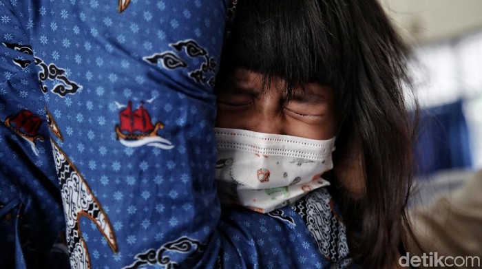 TNI AL Genjot Percepatan Vaksinasi Anak TNI AL terus berupaya melakukan percepatan vaksinasi anak demi mendukung pemerintah mengejar herd imunuty pada awal tahun 2022.