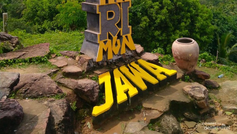 Tour Darat ke Bukit Love Karimunjawa Bukit Love