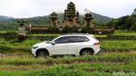 Eksotisme Toyota Corolla Cross Hybrid di Pura Dalem Tamblingan