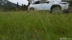 Eksotisme Toyota Corolla Cross Hybrid di Pura Dalem Tamblingan