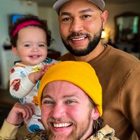 Transgender pria 37 tahun itu menikahi kekasih prianya bernama Malik pada 2019. Setelah itu mereka memutuskan untuk memiliki anak. Foto: dok. Instagram/@bennettonpurpose