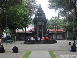 Berada di Kompleks Gereja, Ini Bangunan Candi HKTY Ganjuran Bantul