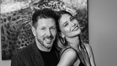 Diego Simeone Jadi Pelatih Terkaya, Intip 10 Gaya Istrinya yang Seorang Model