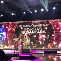 Melalui akun media sosialnya, Shandy kerap mengunggah beberapa kegiatan dan pencapaian yang telah ia raih. Dan MS Glow kini merayakan ulang tahun ke-5 dengan bernuansa inspirasi nusantara. Seluruh tamu undangan mengenakan busana adat Tanah Air di acara ulang tahun brand kecantikan tersebut. Foto: Gresnia/Wolipop.