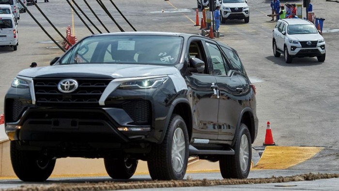 Tiap 3 Mobil Baru di Indonesia, Salah Satunya Toyota! Ini Alasannya