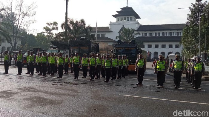 Gelar Pasukan Nataru di Jabar
