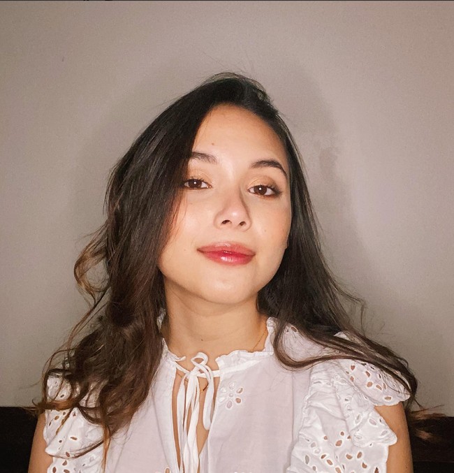 Greta Irene geram mendengar kuasa hukum Gaga Muhammad mengatakan bahwa kasus adiknya adalah kecelakaan biasa. Kekesalannya itu pun diungkapkan oleh Greta melalui Instagram Story miliknya. Foto: Instagram/@gretairn