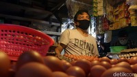Kenaikan paling signifikan terjadi pada harga telur ayam yang mencapai Rp 31 ribu/Kg.