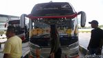 Jelang Natal, Terminal Pulo Gebang Mulai Ramai Penumpang