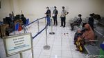 Jelang Natal, Terminal Pulo Gebang Mulai Ramai Penumpang