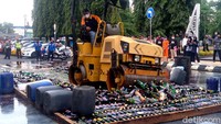 Era menuturkan, kegiatan pemusnahan miras merupakan implementasi dari program Kapolri dalam hal pemeliharaan kamtibmas. Salah satunya dengan pemberantasan segala bentuk penyakit masyarakat termasuk tentang peredaran miras.