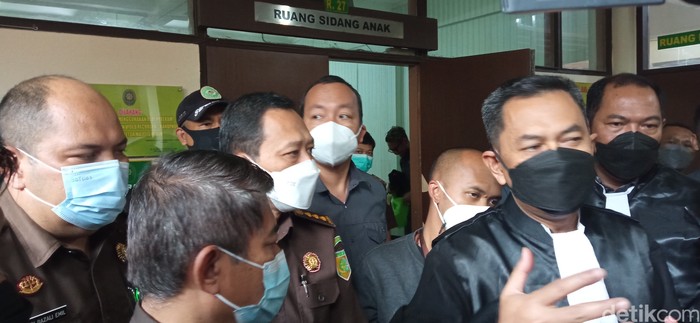 JPU mengungkap kesaksian santriwati diperkosan Herry Wirawan 4 kali