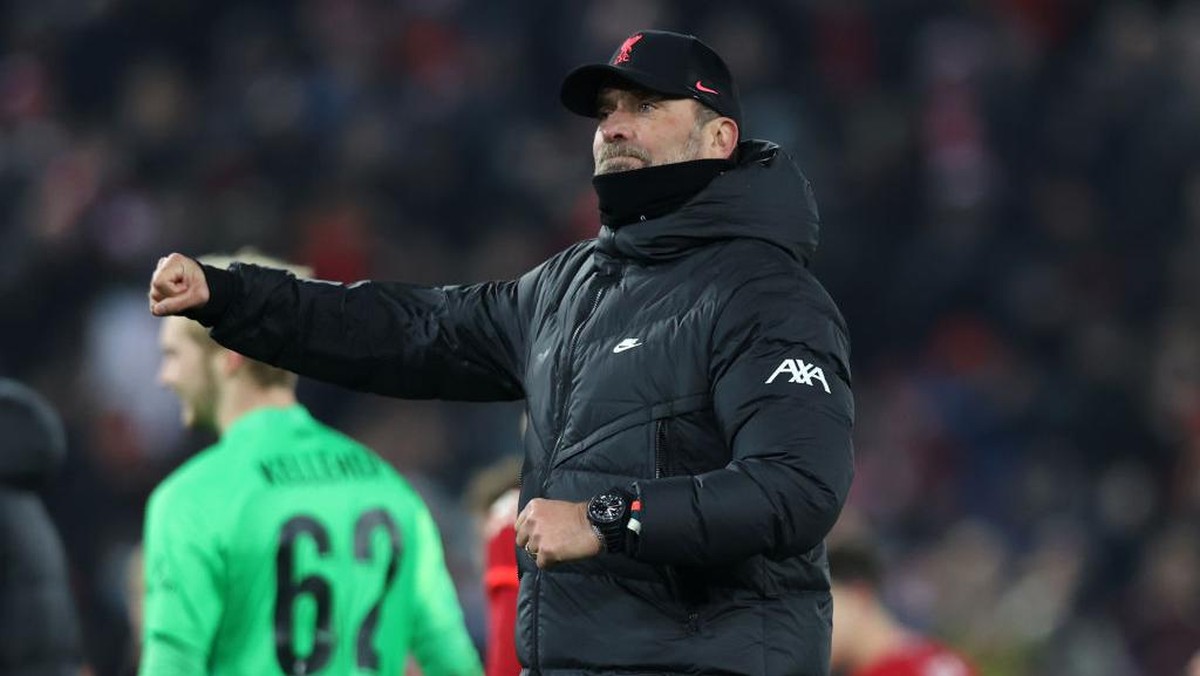 Manajer Liverpool, Juergen Klopp, cuma mengalami gejala ringan saat terinfeksi virus Corona. (Foto: Getty Images/Naomi Baker)