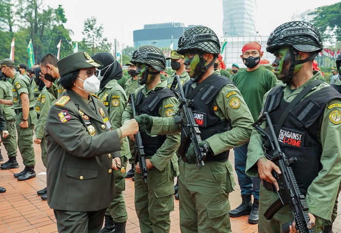 KLHK