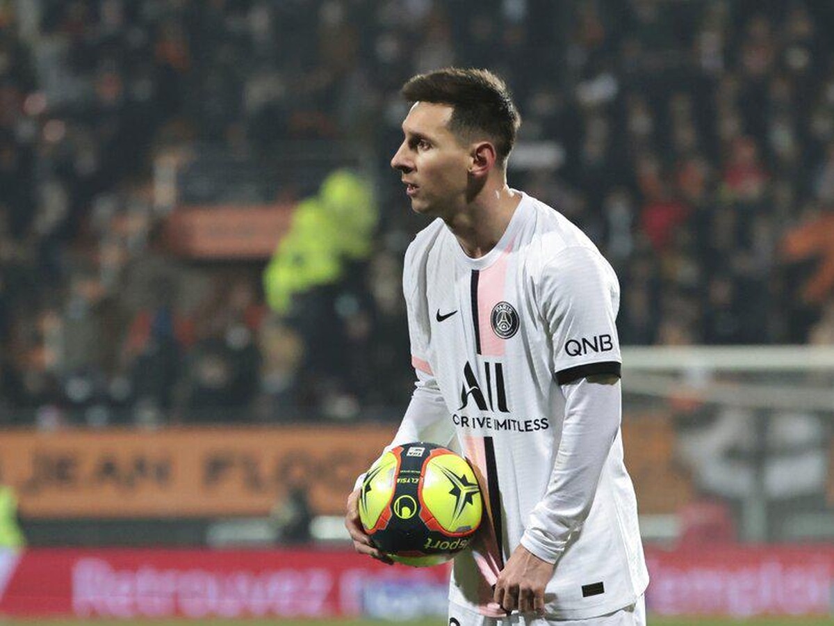 Lionel Messi berseragam PSG. (Foto: Jeremias Gonzalez/AP)