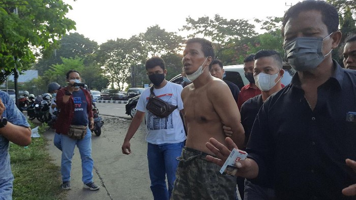 M Irsyad, Penusuk Polantas Palembang sempat ngaku ingin jadi teroris.