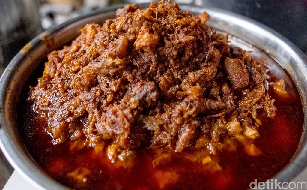 Nasi Balap Puyung Inaq Esun, Lombok.