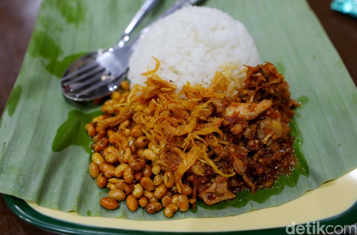 Nasi Balap Puyung Inaq Esun Nasi Balap Puyung Inaq Esun, Lombok.