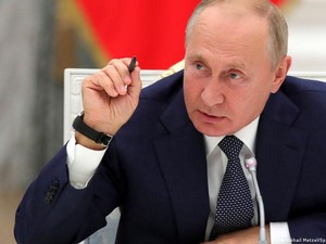 Serangan Balik Putin ke Paman Sam yang Tak Kalah Kejam