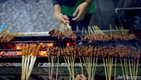 Sate rembiga adalah salah satu jenis sate kebanggan warga Lombok, NTB. Tempat makan yang populer adalah warung makan Sate Rembiga Utama Bu Ririn dan sudah ada sejak tahun 1989.