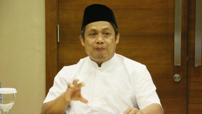 Sekretaris Komisi Bahtsul Masail Ad-Diniyah Al-Waqiiyah Tahun 2021 KH Sarmidi Husna