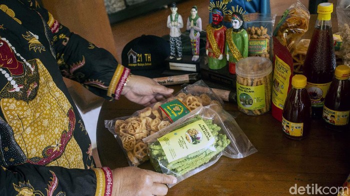 Universitas Sahid mengadakan Pengabdian Kepada Masyarakat (PKM). Mereka memberi pelatihan pada UMKM di Perkampungan Budaya Betawi Setu Babakan.