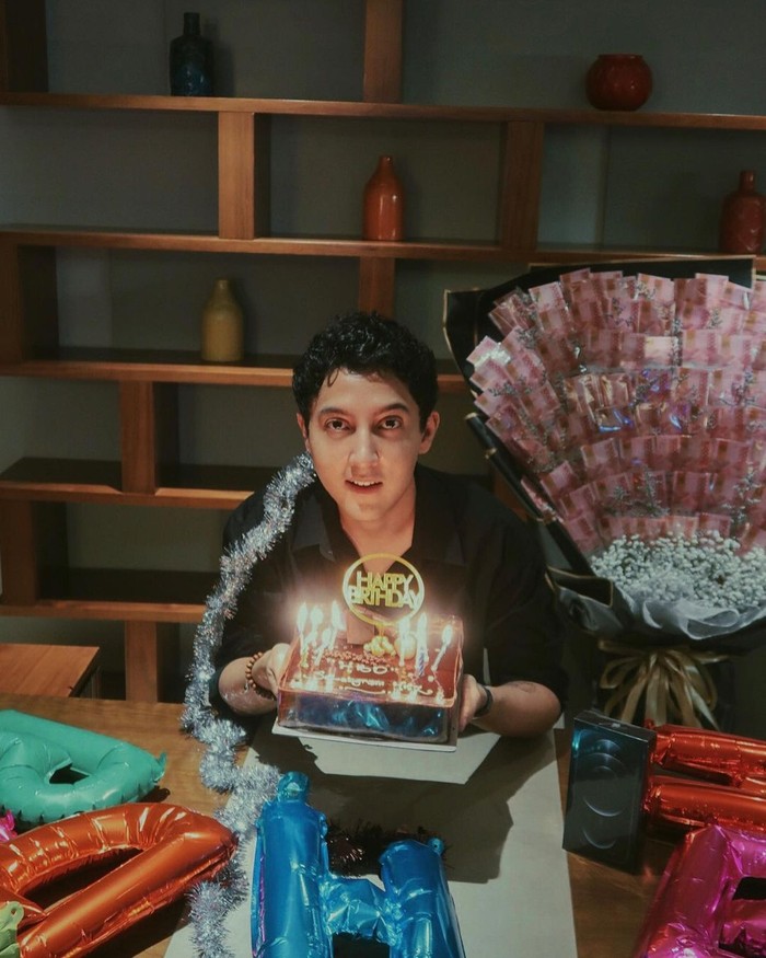 Momen Kuliner Aron Ashab