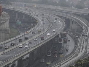 Ada Demo Buruh, Polisi Imbau Pengendara Lewat Tol Layang MBZ