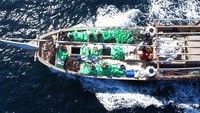 Diketahui bahwa Yaman telah dilanda perang saudara sejak 2014, antara kelompok pemberontak Houthi yang didukung Iran melawan pemerintah yang diakui secara internasional.