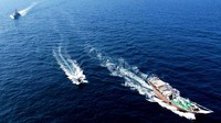 Melansir kantor berita AFP, Komando Pusat Pasukan Angkatan Laut AS, atau NAVCENT, mengatakan bahwa mereka menaiki kapal itu pada 20 Desember lalu di Laut Arab Utara, menyita senjata-senjata dan lima anggota awak - yang mengidentifikasi diri mereka sebagai warga Yaman - sebelum menenggelamkan kapal itu.