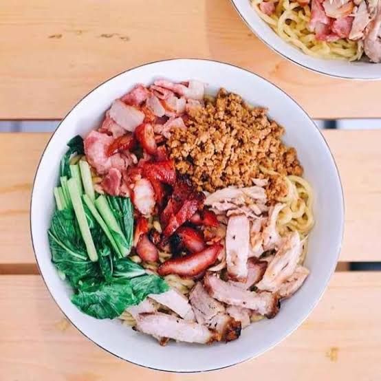 5 Rekomendasi Bakmi Babi di Bogor